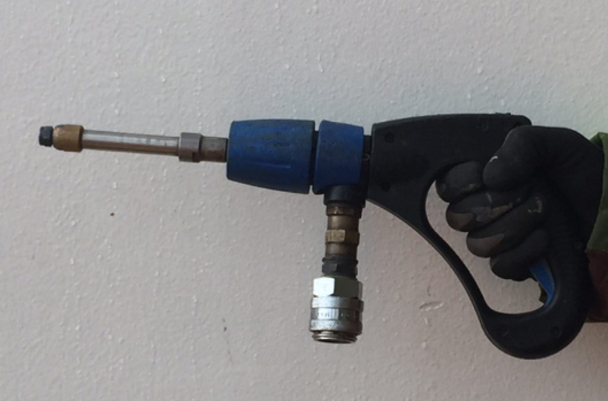 IMCA SF Lost time IMinjury (LTI): Serious hand injury during high pressure washing operations 1 Short lance