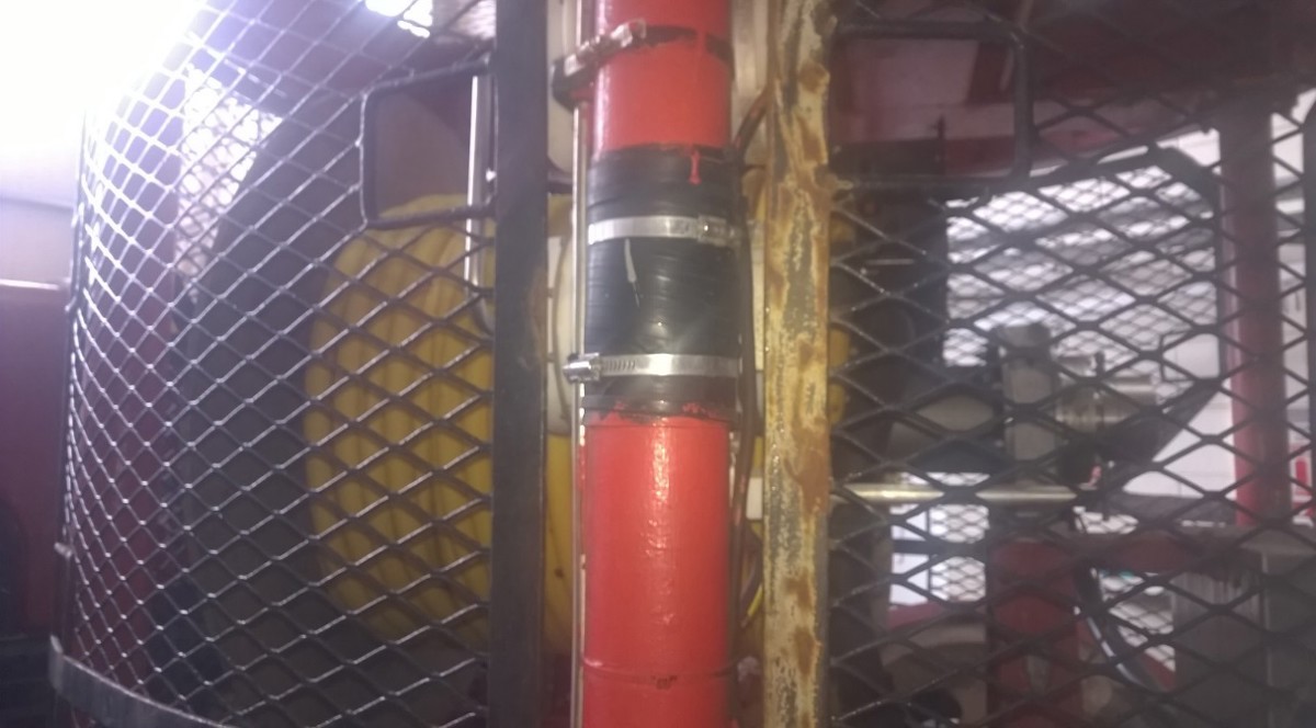 IMCA SF Crewman suffers cut to hand – but gloves prevented it being much worse 1 Location of jubilee clip