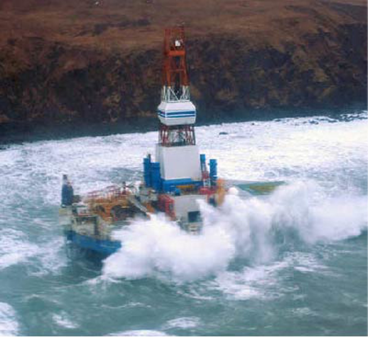 IMCA SF Don’t lose your tow in heavy weather Conical drilling unit