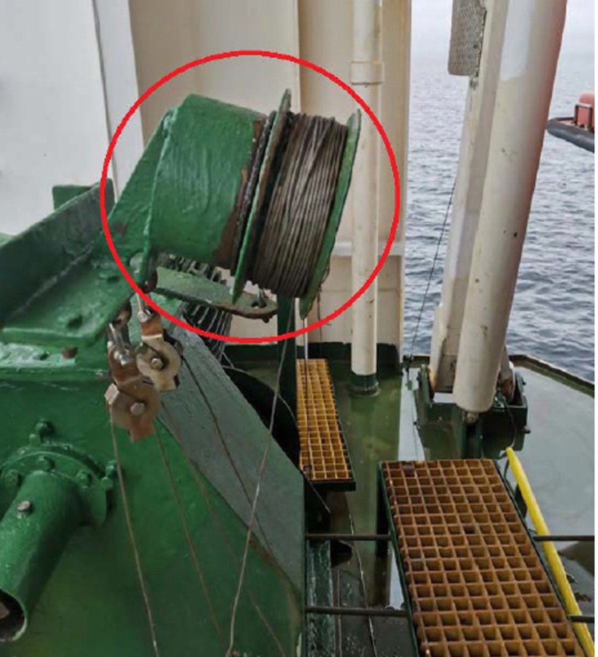 Brake release wire drum overpainted