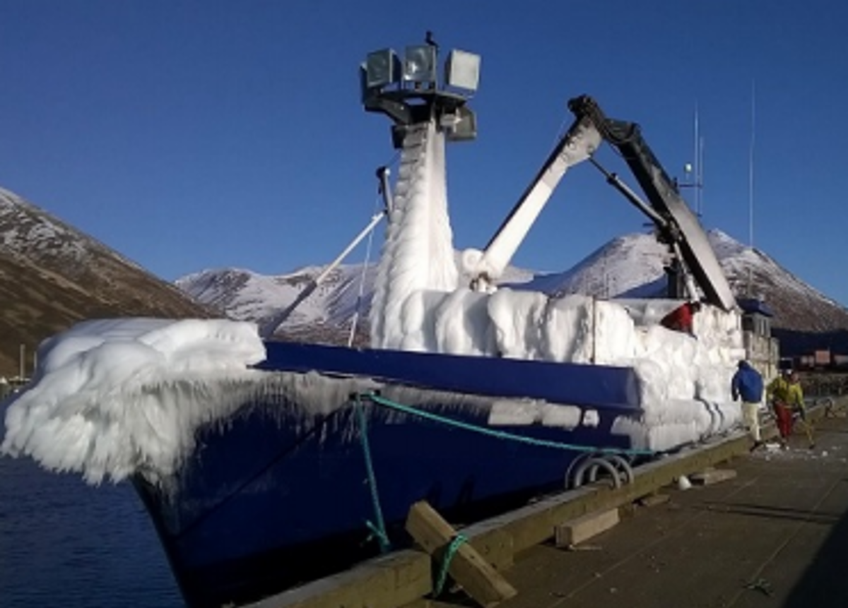 IMCA SF: USCG: Remain upright by fully understanding vessel stability Image2 1 (1) The United States Coast Guard (USCG) has published Safety Alert 11-17 relating to vessel stability and watertight integrity.
