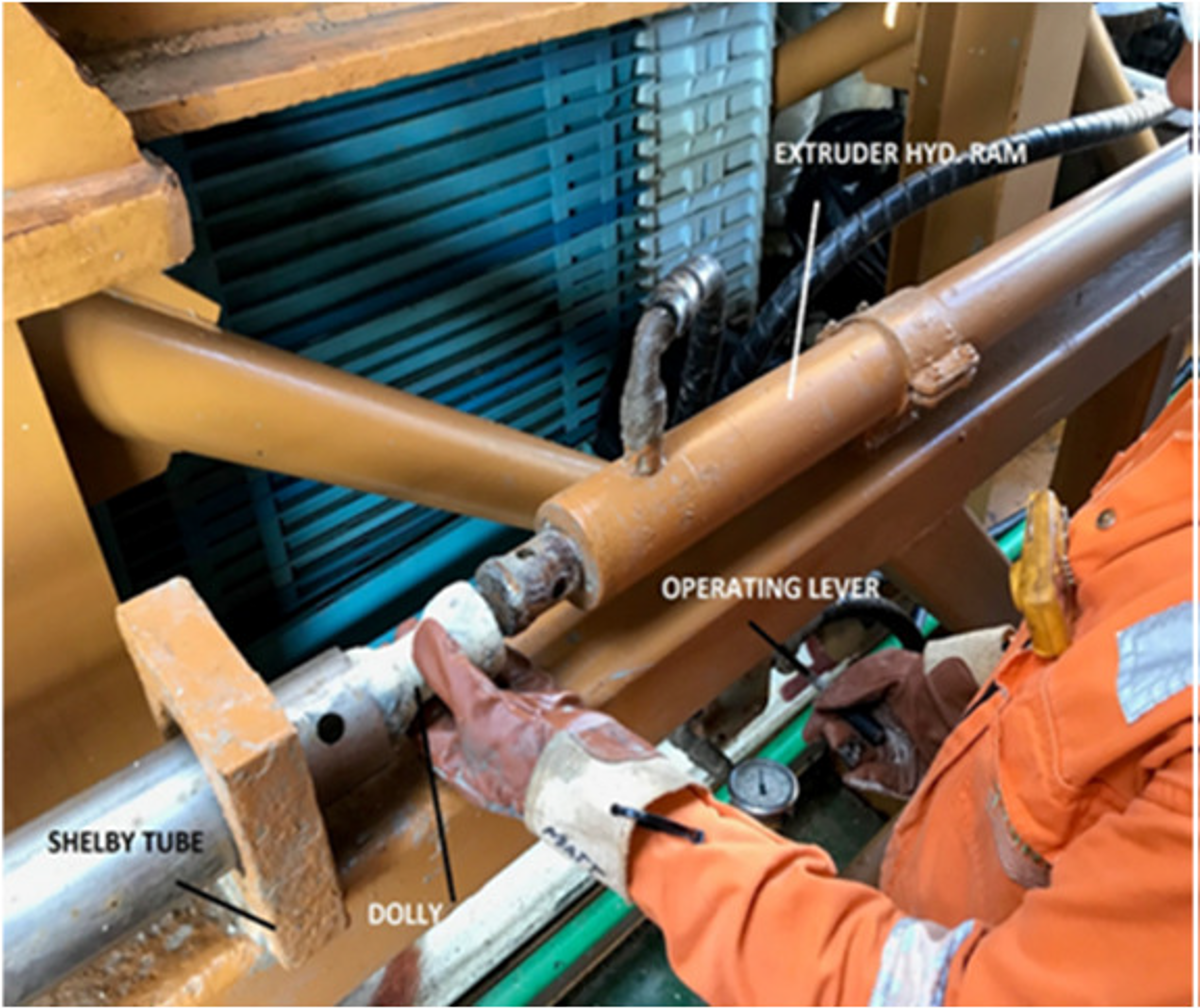 IMCA SF 22/20: Hydraulic sample extruder – finger laceration Sf 2220 22 Whilst using a hydraulic sample extruder in a laboratory, the technician caught and injured his finger between the Shelby tube and extruder ram while trying to stabilise the dolly