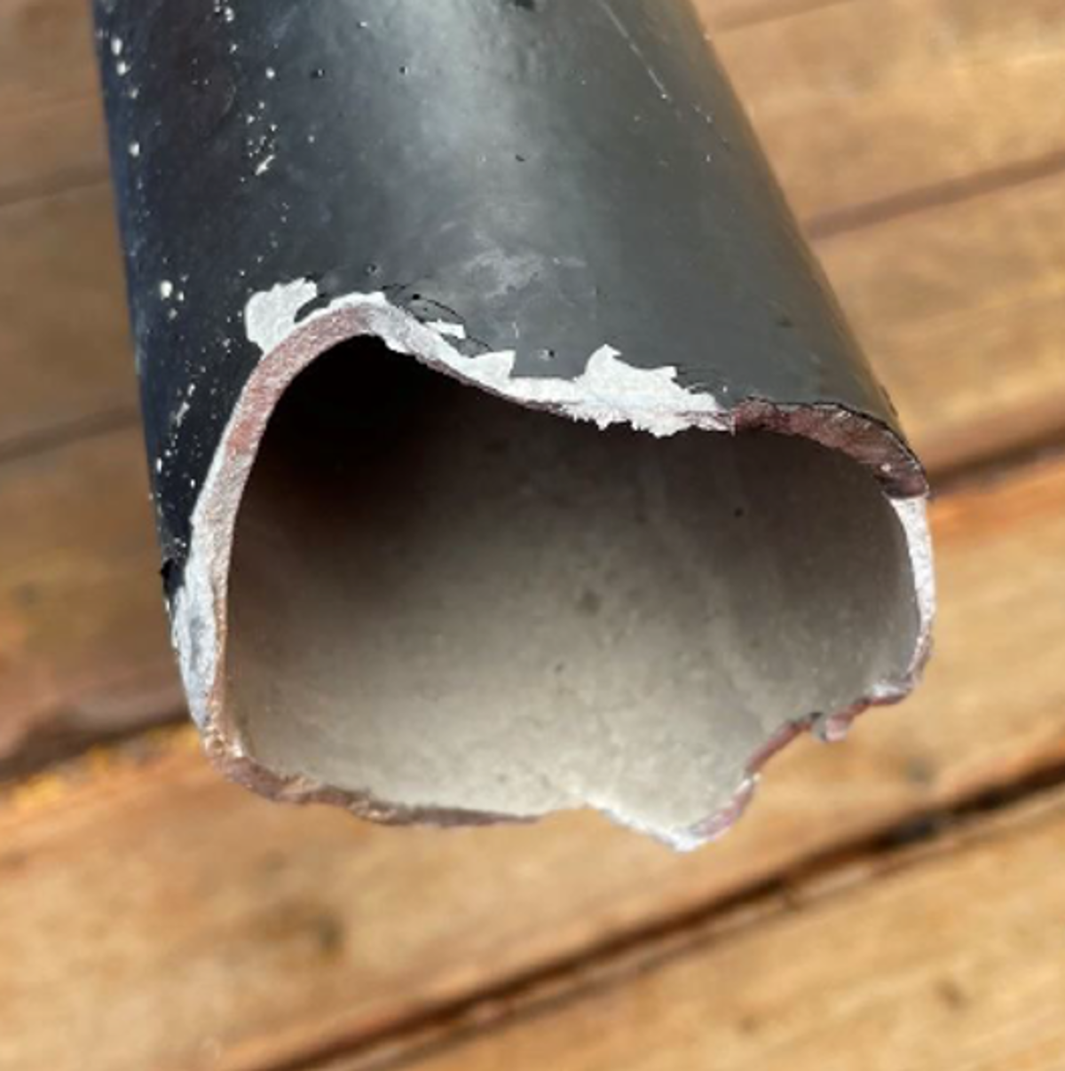 Broken day signal mast