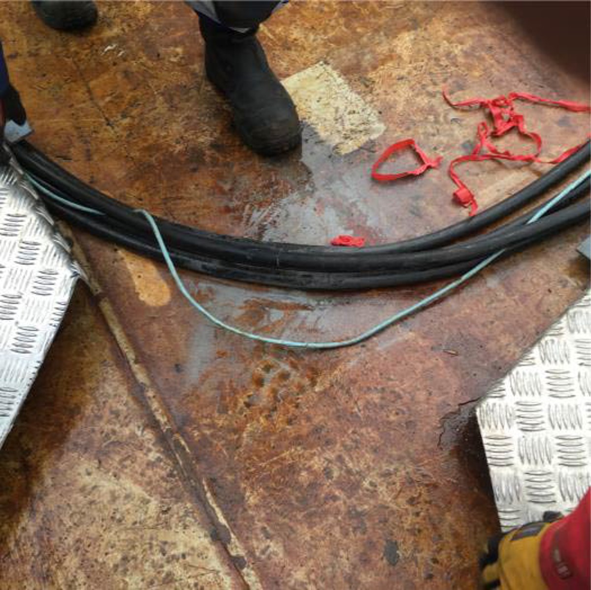 Cables routed across the deck