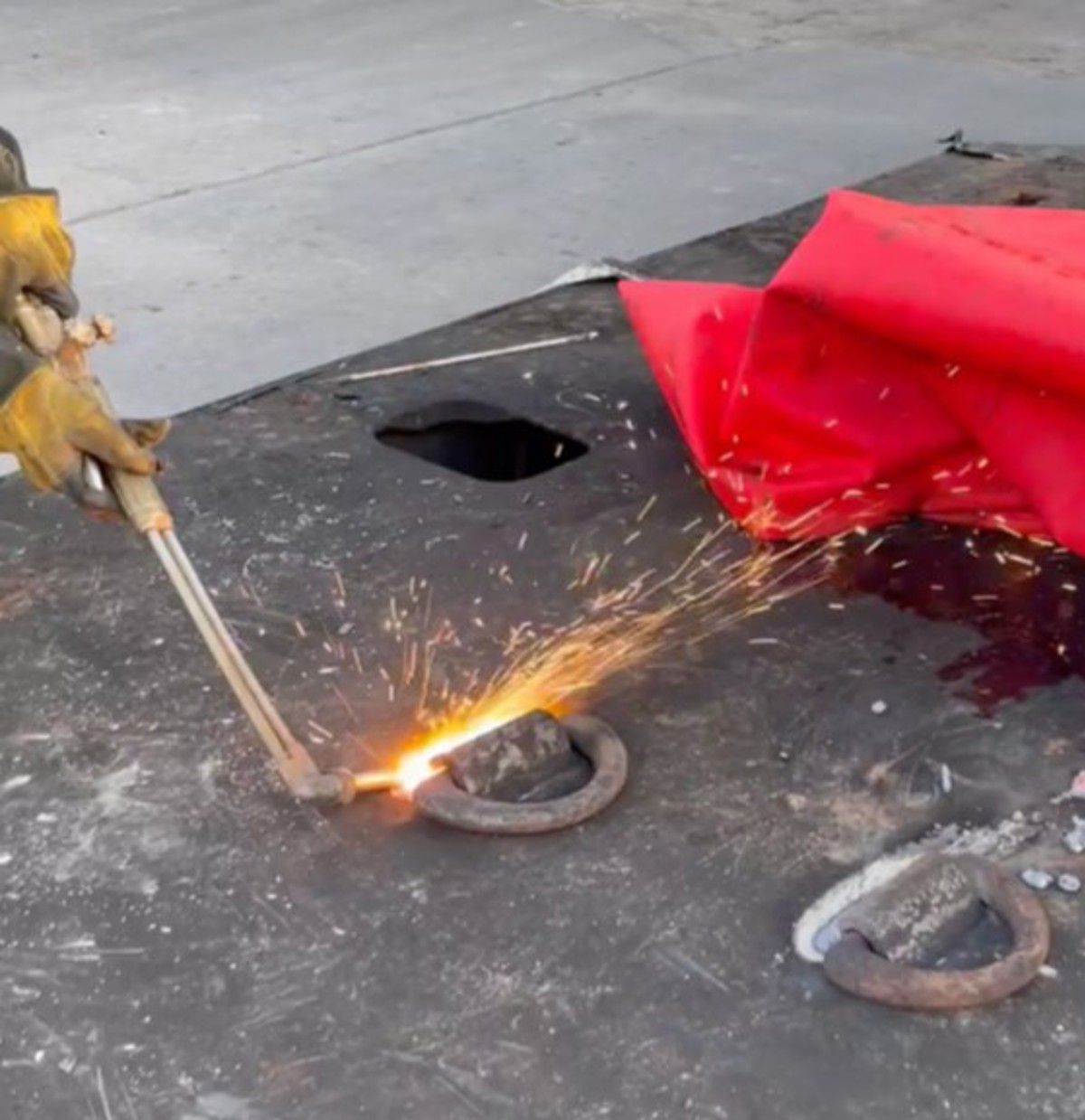 IMCA SF American P&I Club: Fire Started from cutting torch work Fire Started from cutting torch