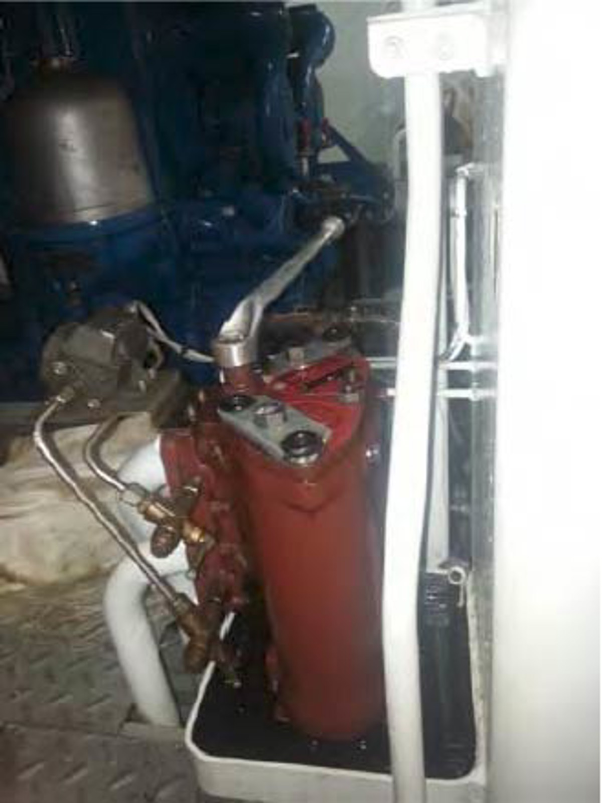 Typical fuel filter of the sort that failed