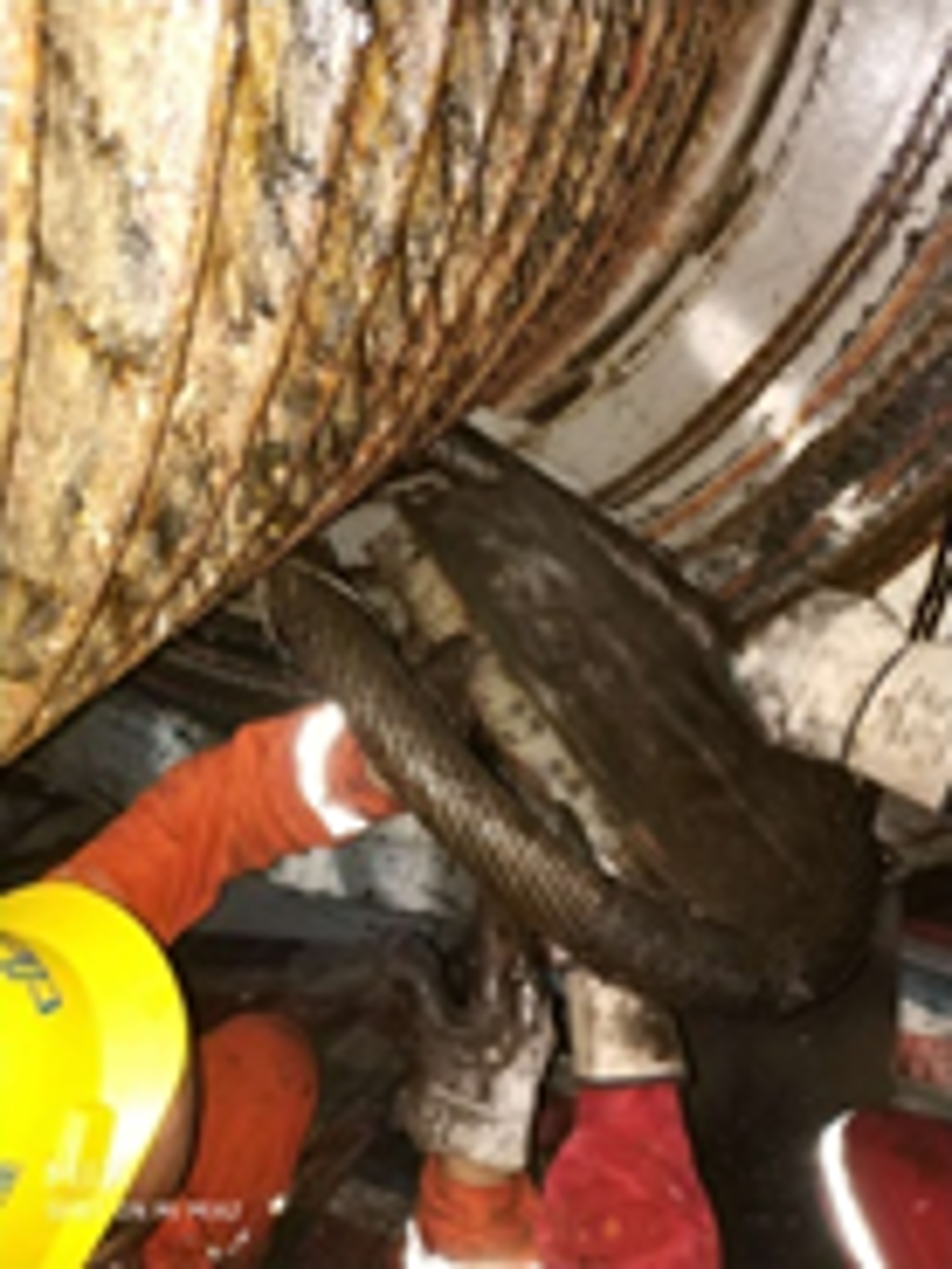 operation to replace a winch wire on a large crane