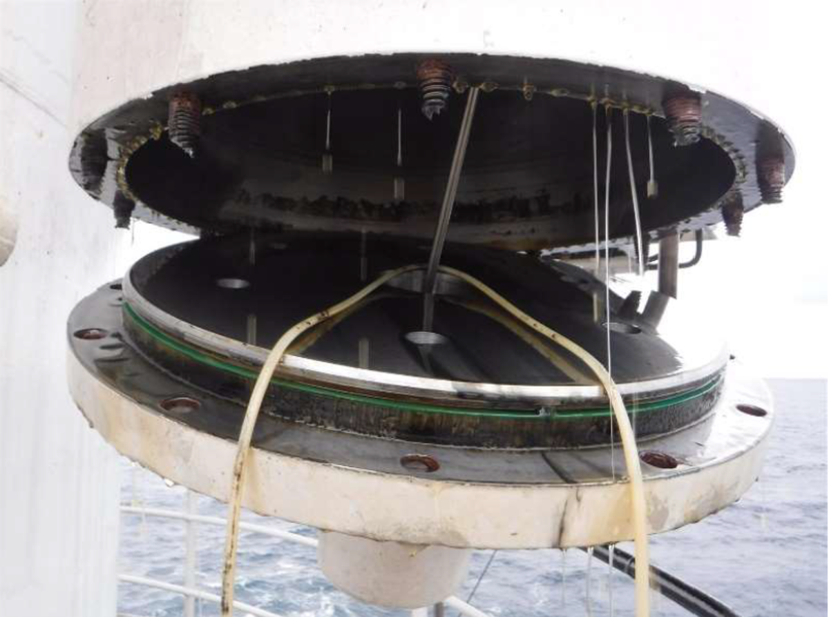 Bottom of the AHC cylinder before work started on a temporary repair to seal it