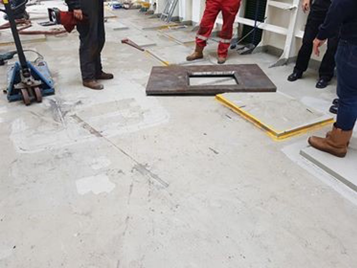 IMCA SF High potential dropped object during lifting operations 1 Steel plate on deck