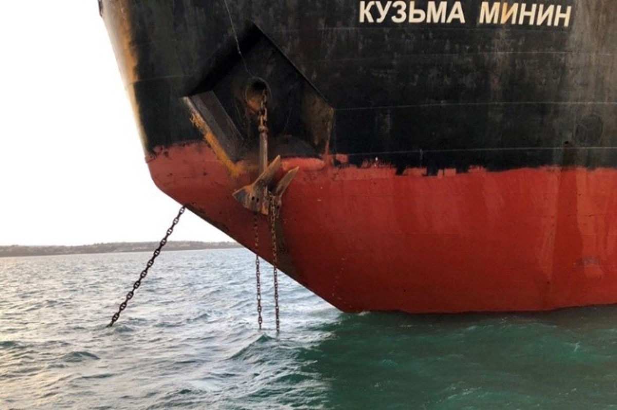 Kuzma Minin ran aground after dragging its anchor and was successfully refloated on the next high water