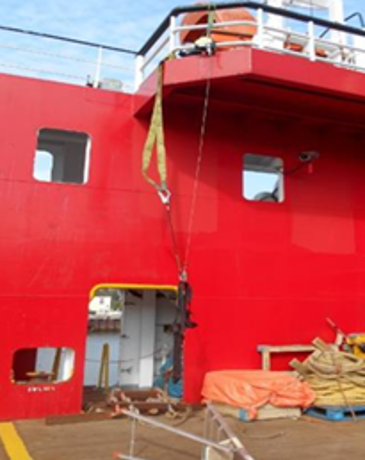 IMCA SF All of a sudden – “this is not a drill” – person injured during a drill Picture5 MSF has published Safety Alert 21-12 relating to a person who was injured as a result of being suspended in a safety harness during a rescue at height drill