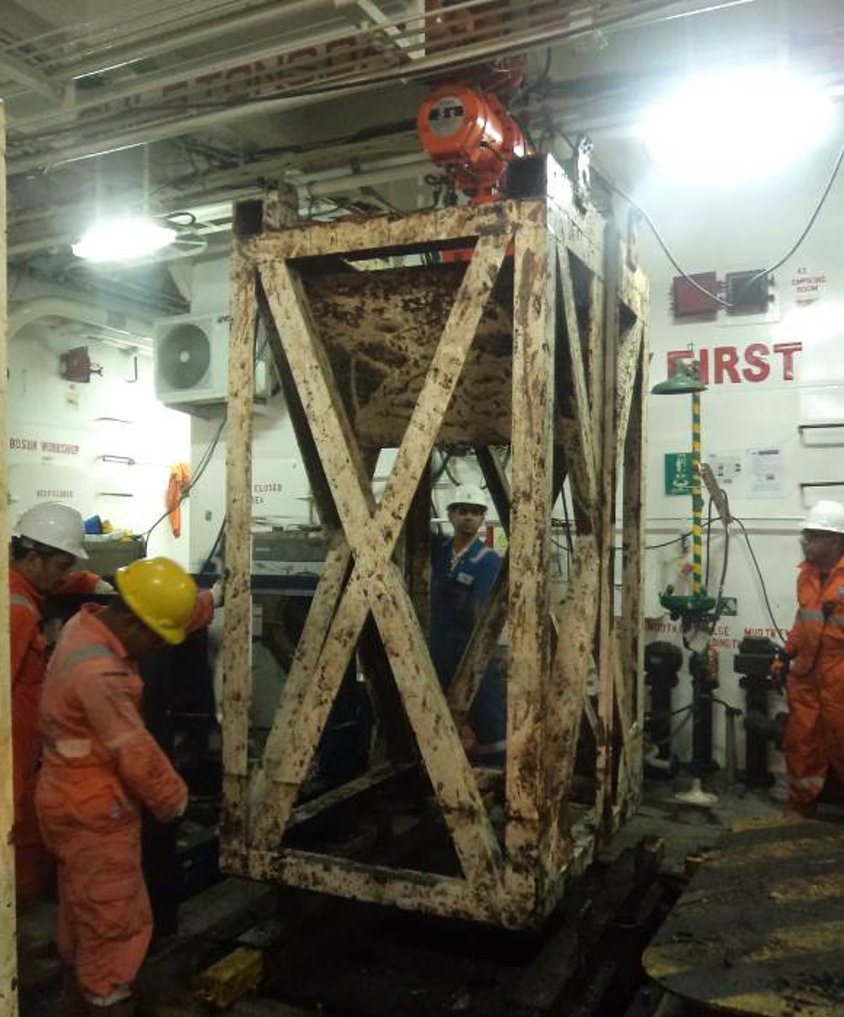 frame before deployment to moonpool, attached to multibeam carriage underneath