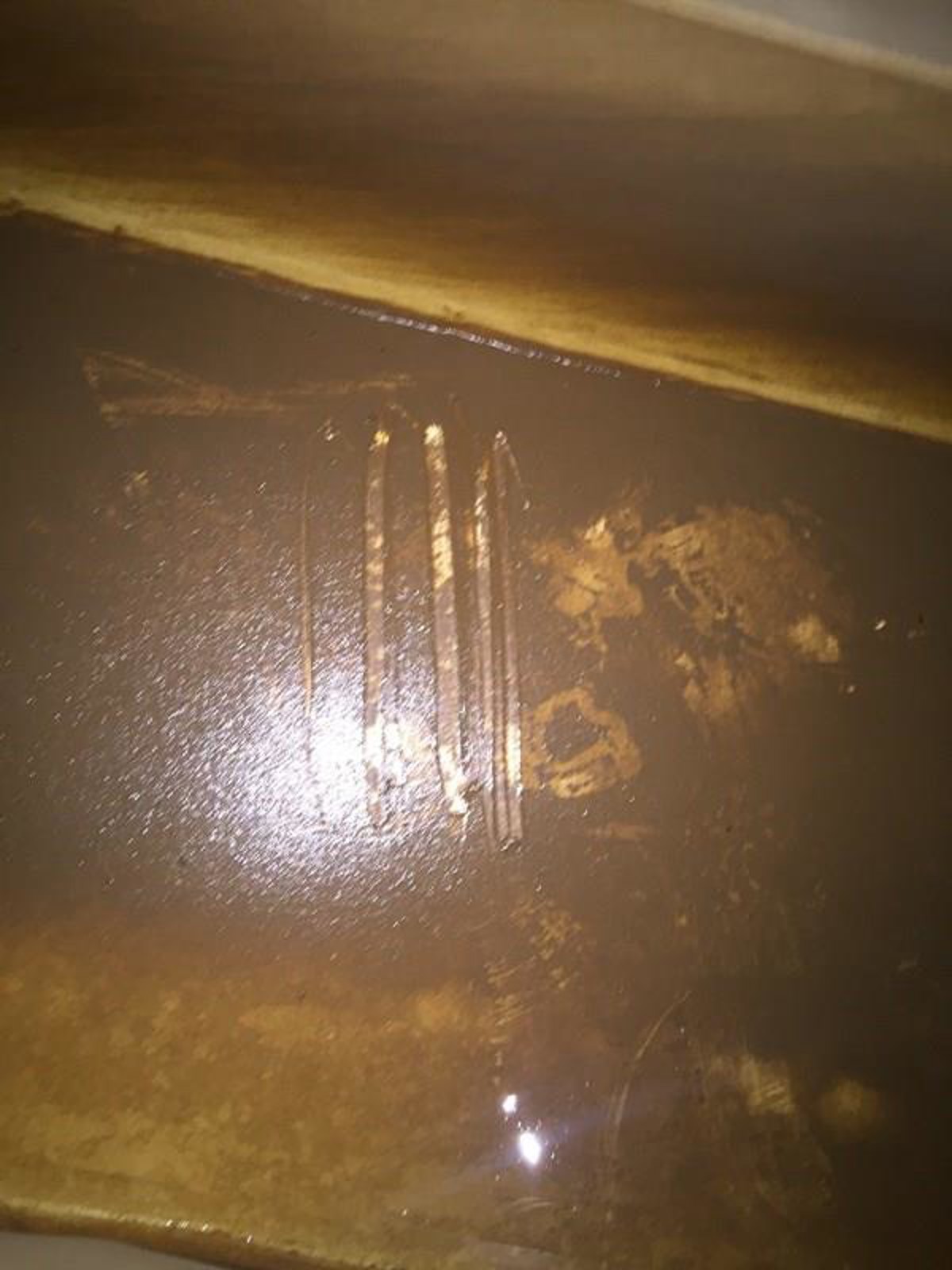 IMCA SF: Two cases of contaminated drinking water Sf31176 mud in fresh water tank