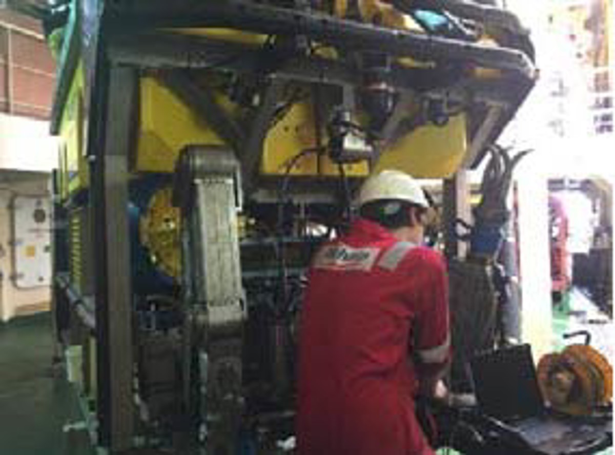 Broken pan and tilt unit in situ