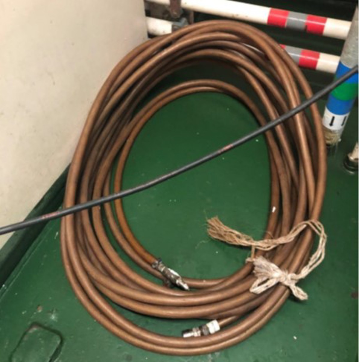 IMCA SF Hose management and chemicals: crew person felt ill Photo of hose