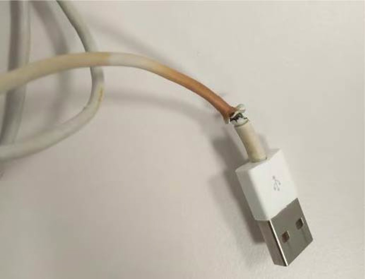 IMCA SF Mobile phone charger failures Faulty mobile phone charger