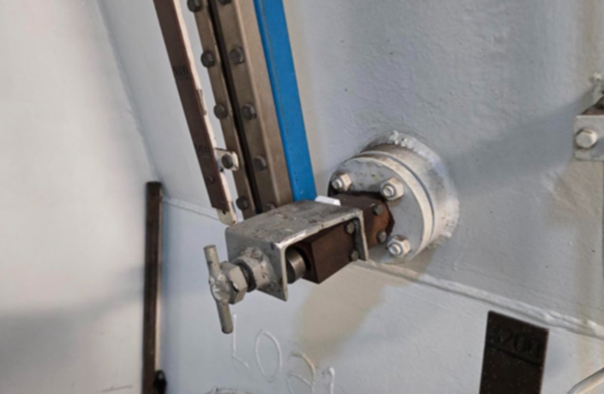 unauthorised and homemade ‘clamp’