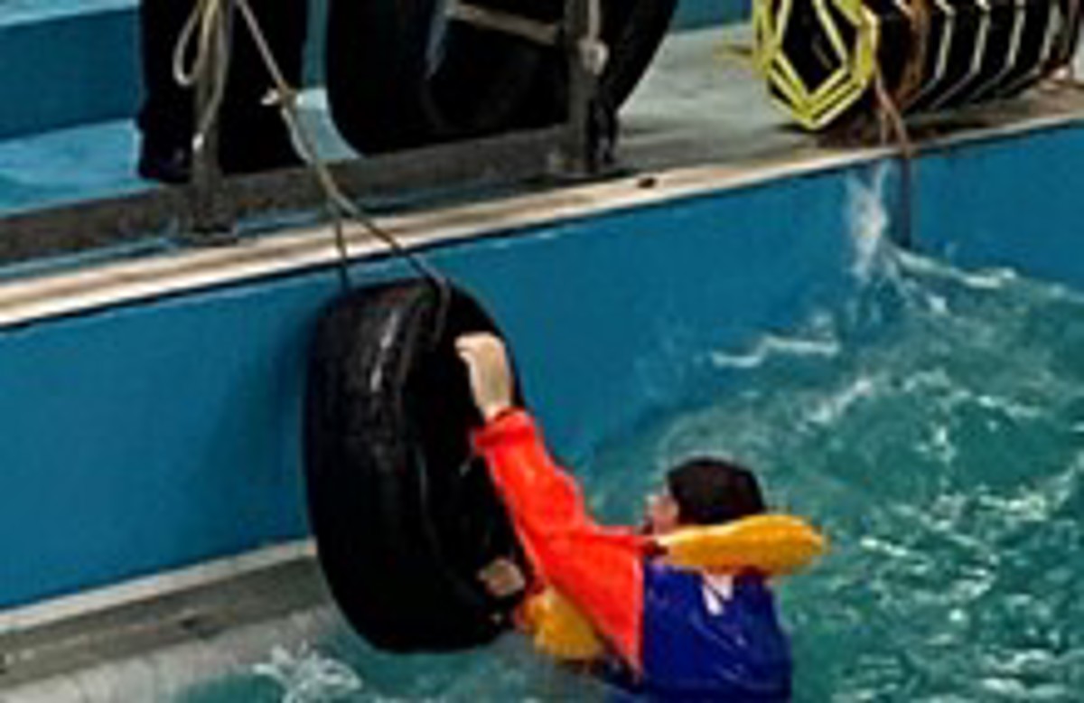 MAIB sent an inspector to take part in a man overboard experience exercise held for the fishing community