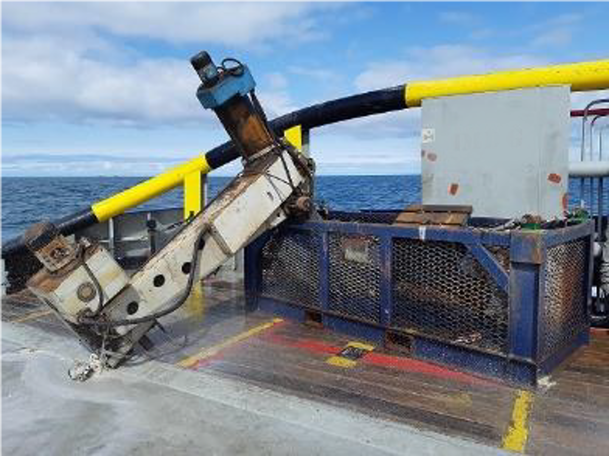 A cargo basket containing equipment was to be lifted from the vessel deck to an offshore installation. The crane on the offshore installation was unable to lift the load, resulting in the basket dropping back to deck and some of the equipment sliding out the basket onto the vessel deck.