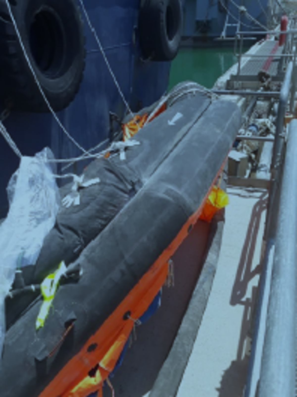 IMCA SF Life raft self-activates and falls to the quayside 2 Life raft