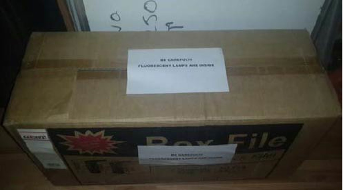 IMCA SF: Near miss: Manual handling in the office Imcasf03 15 Image6 Box appropriately sealed and labelled