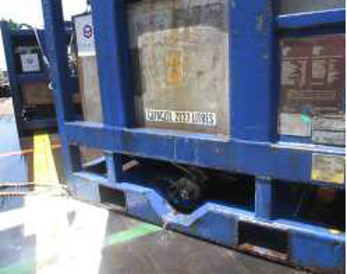 IMCA SF: Spillage of methanol during cargo operations 15 Image2 damaged leaking valve of the methanol tank after the incident