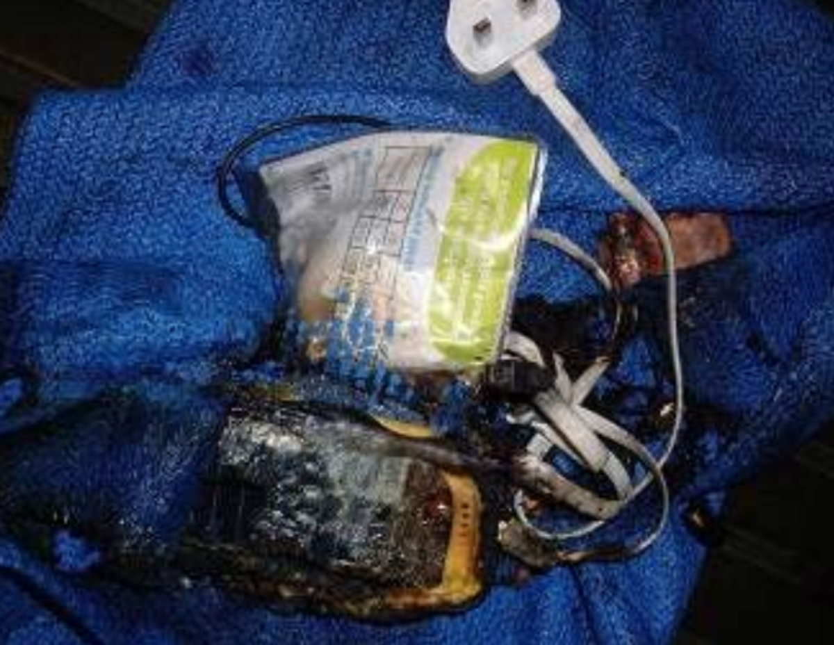IMCA SF Mobile phone charger failures 2 Overheated battery caused fire
