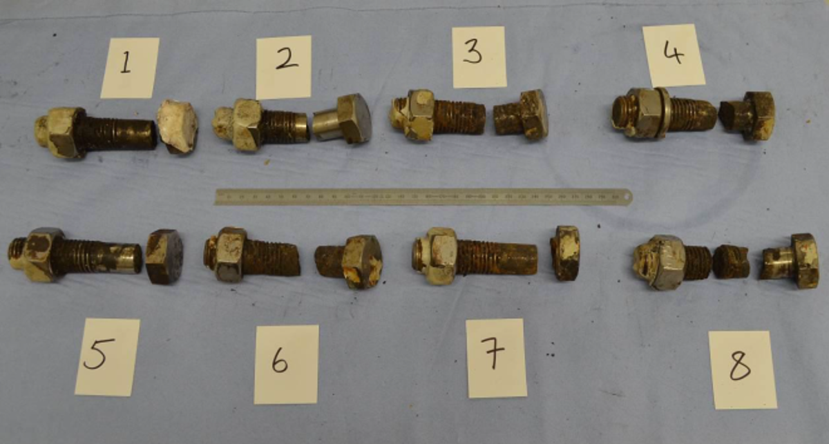 IMCA SF Near miss: corrosion-related failure of bolts used to secure lifeboat winches 2 The condition of the severed bolts