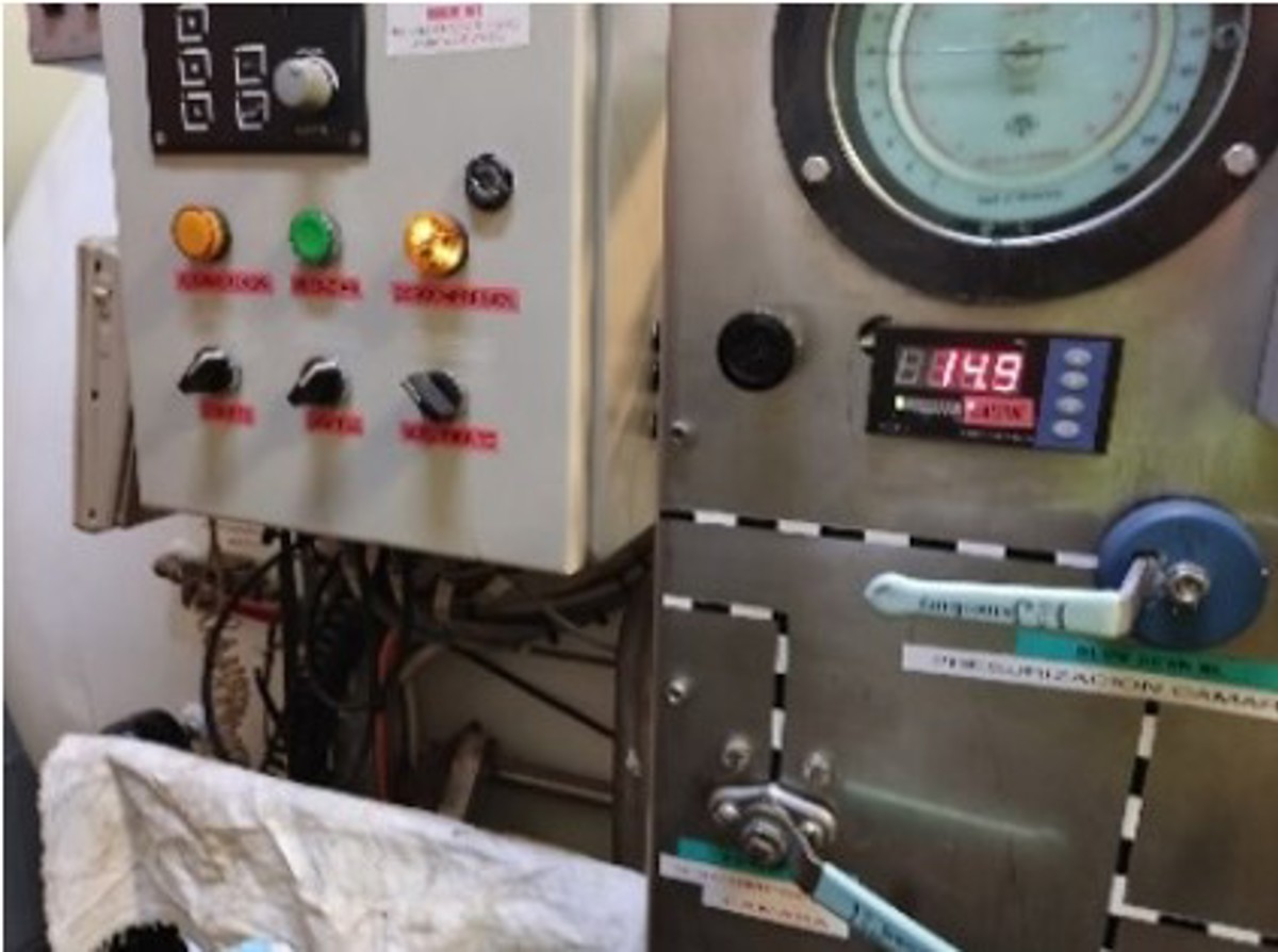 Exhaust valve open, visual and audible alarm