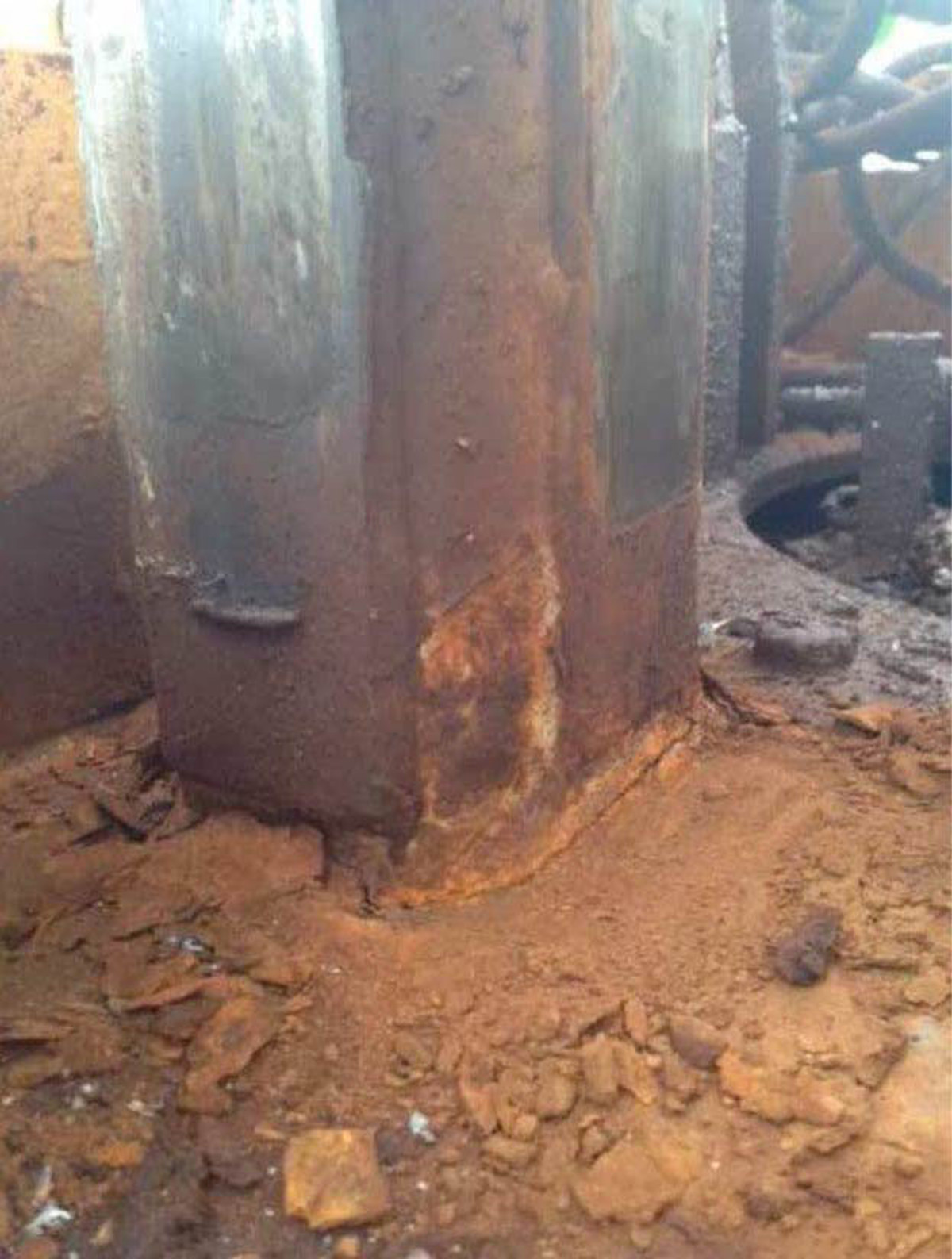 IMCA SF Snubber failure Cracked welds