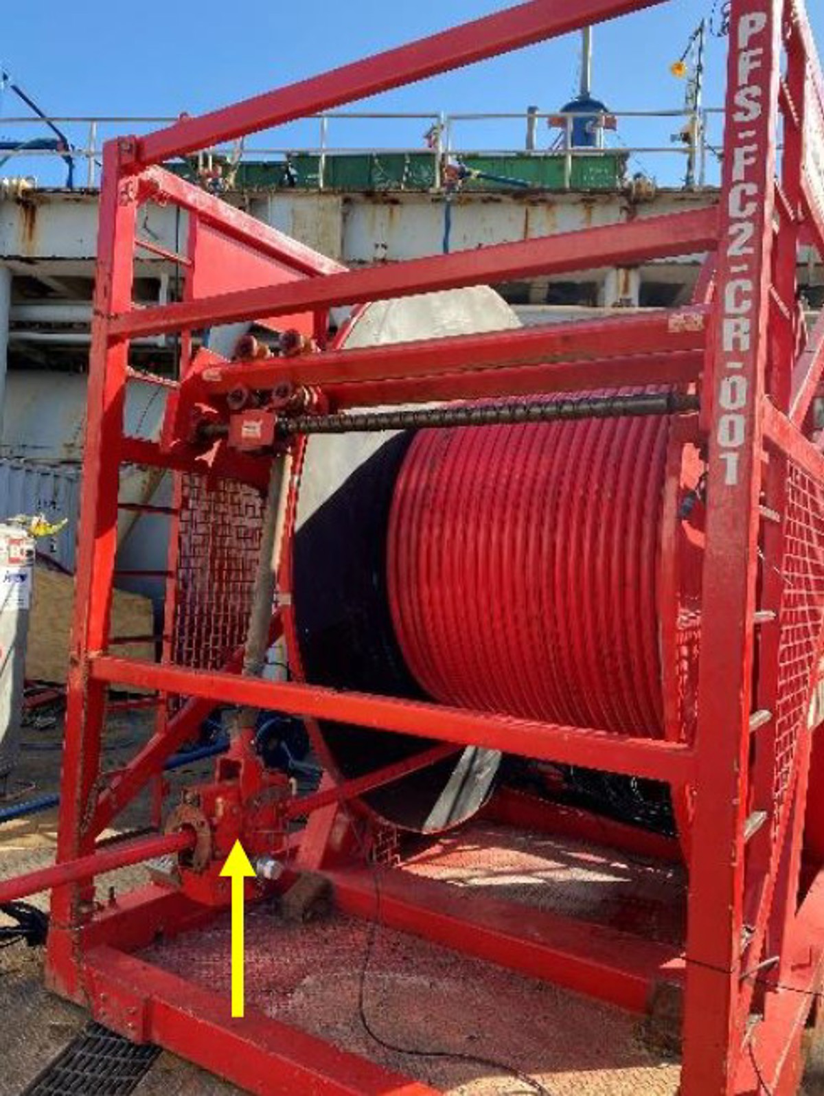 IMCA SF: BSEE: Unsecured Pressurized Hoses Result in Hand Injuries 1 The spot where the contractor’s right thumb was pinched between the ball valve and the horse head.