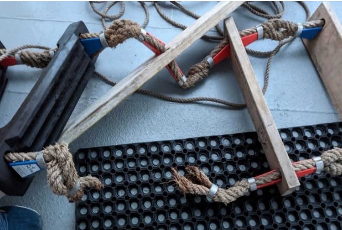 IMCA SF: Near miss: pilot ladder – side rope failed Screenshot 2023 01 18 095434 a side rope on the pilot ladder parted when it was being weight tested by the pilot