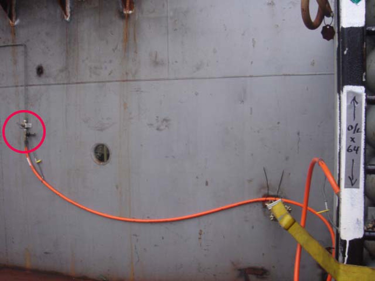 HP charging hose from supply quad used for decanting (isolation/relief valves on deck circled)