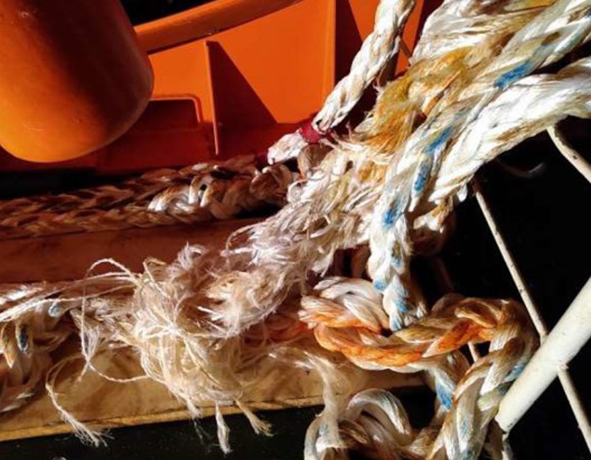 Failure of 64mm polyester rope in subsea mooring operations