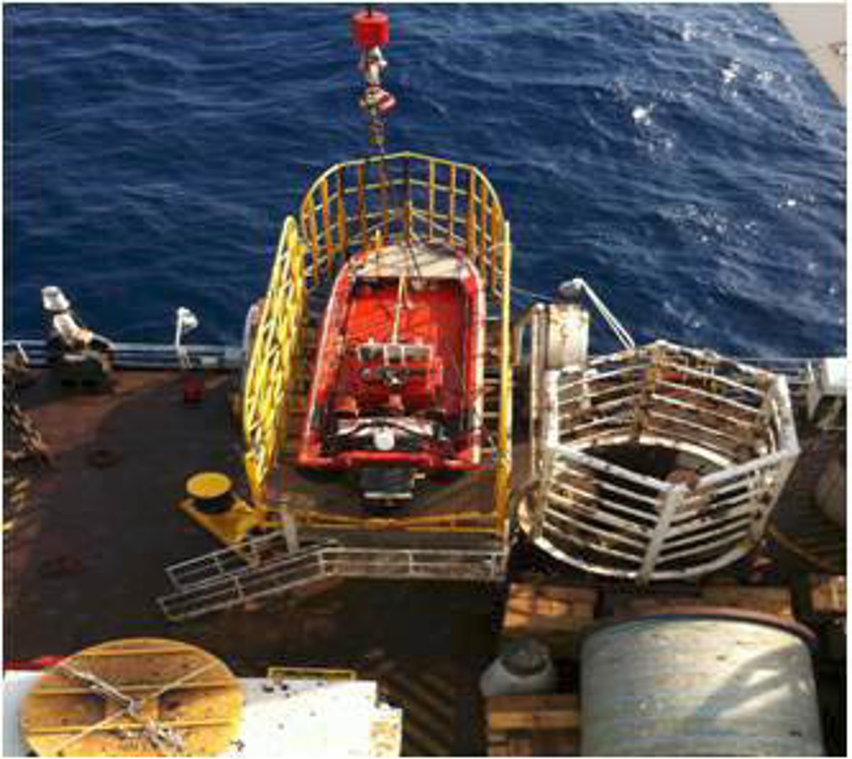 IMCA SF: Fatality after capsize of workboat with eight persons onboard Imcasf08 11 Image12 workboat used
