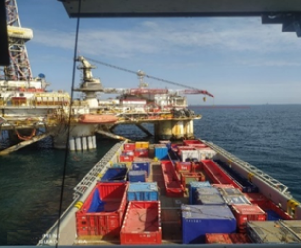 Officer of the Watch on supply vessel observed hot work being performed on deck of the rig