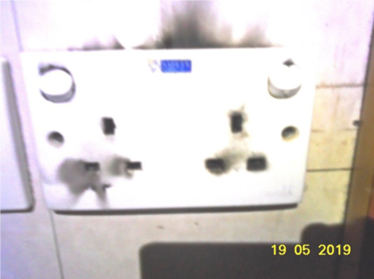 IMCA SF 19/19: Seawater entering cabin caused electrical fault 5 520X389 seawater to enter the cabin and seep into the electrical socket under the porthole causing a short circuit resulting in burnt wiring and smoke in the cabin
