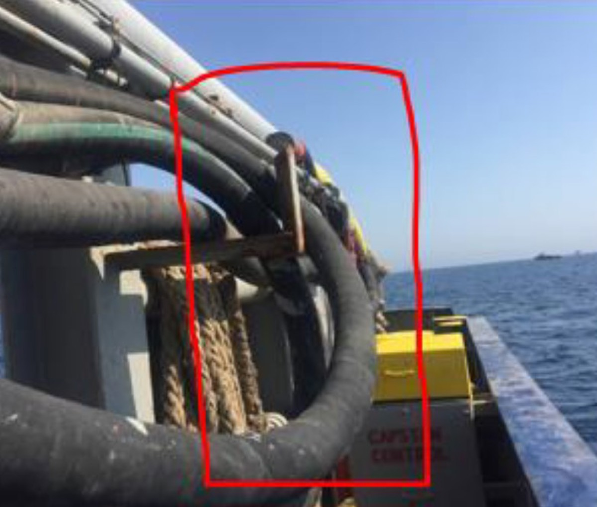 IMCA SF Fuel oil hose burst during bunkering Stowage of hoses in coiled position due to long lengths