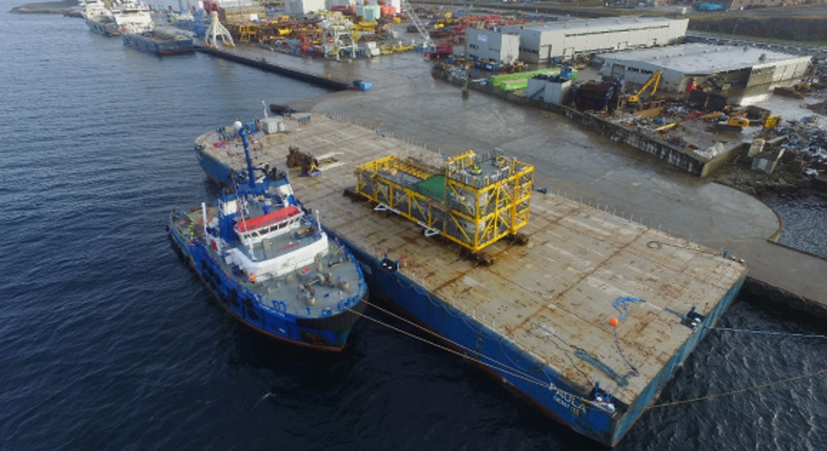 IMCA SF 21/20: Double man overboard resulting in one fatality Sf 2120 13 1 A second crew member also fell into the water during attempts to rescue his colleague