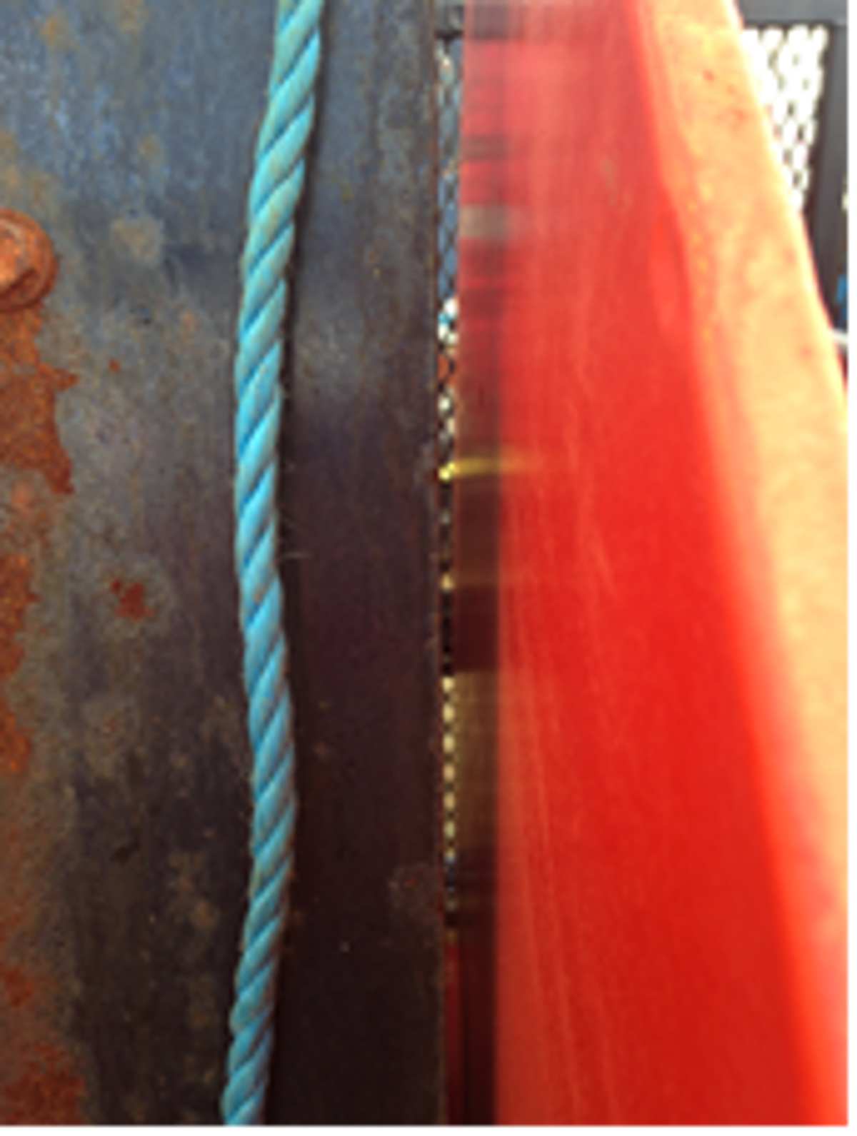 Varying distance between winch drum and guards