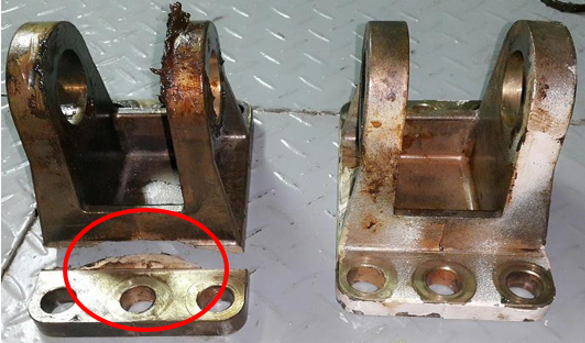 failure of the foundation bracket casting