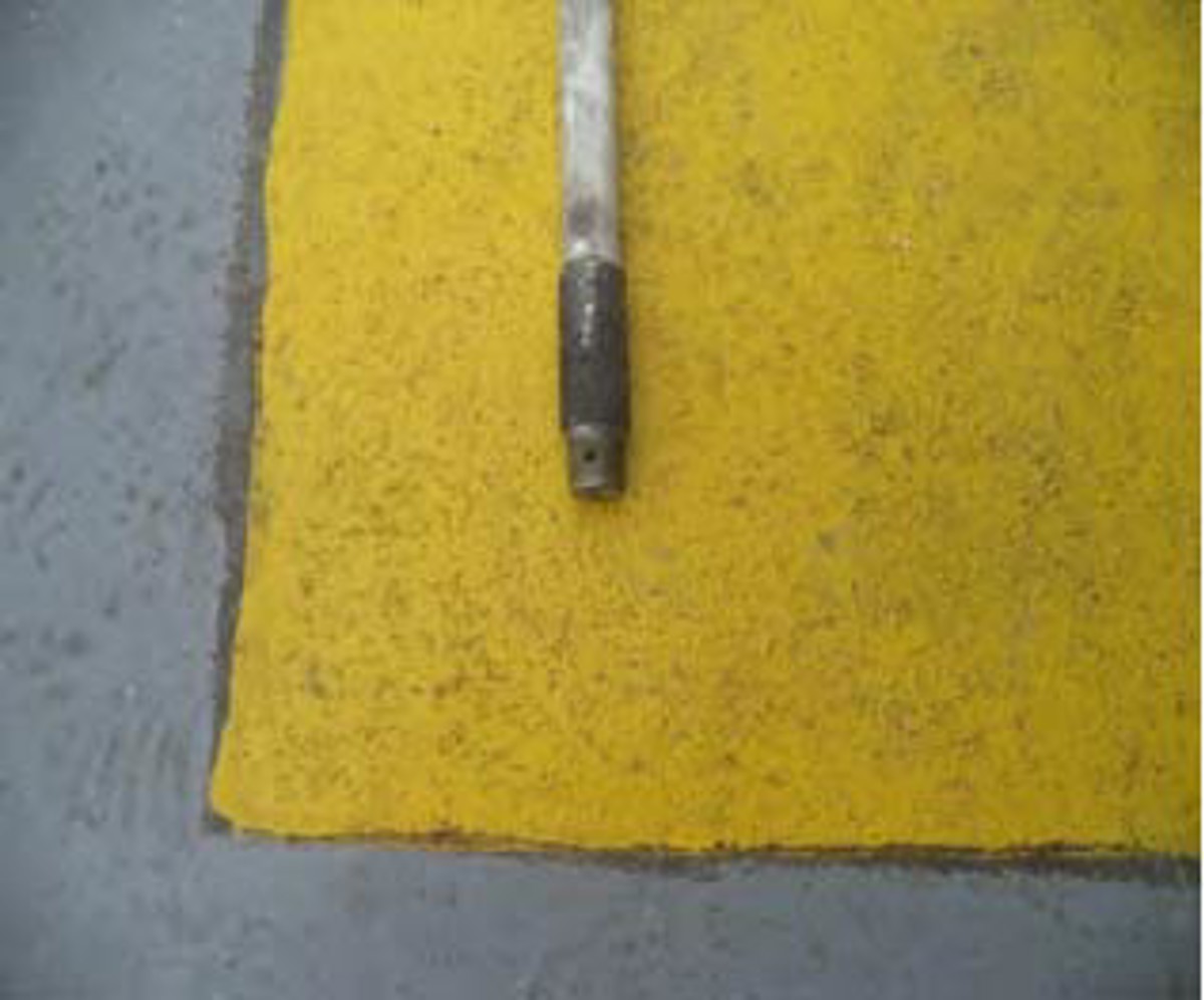 IMCA SF Dropped object near-miss: Antenna parts worked loose and fell to deck 2 Detached antenna shown on deck afterwards