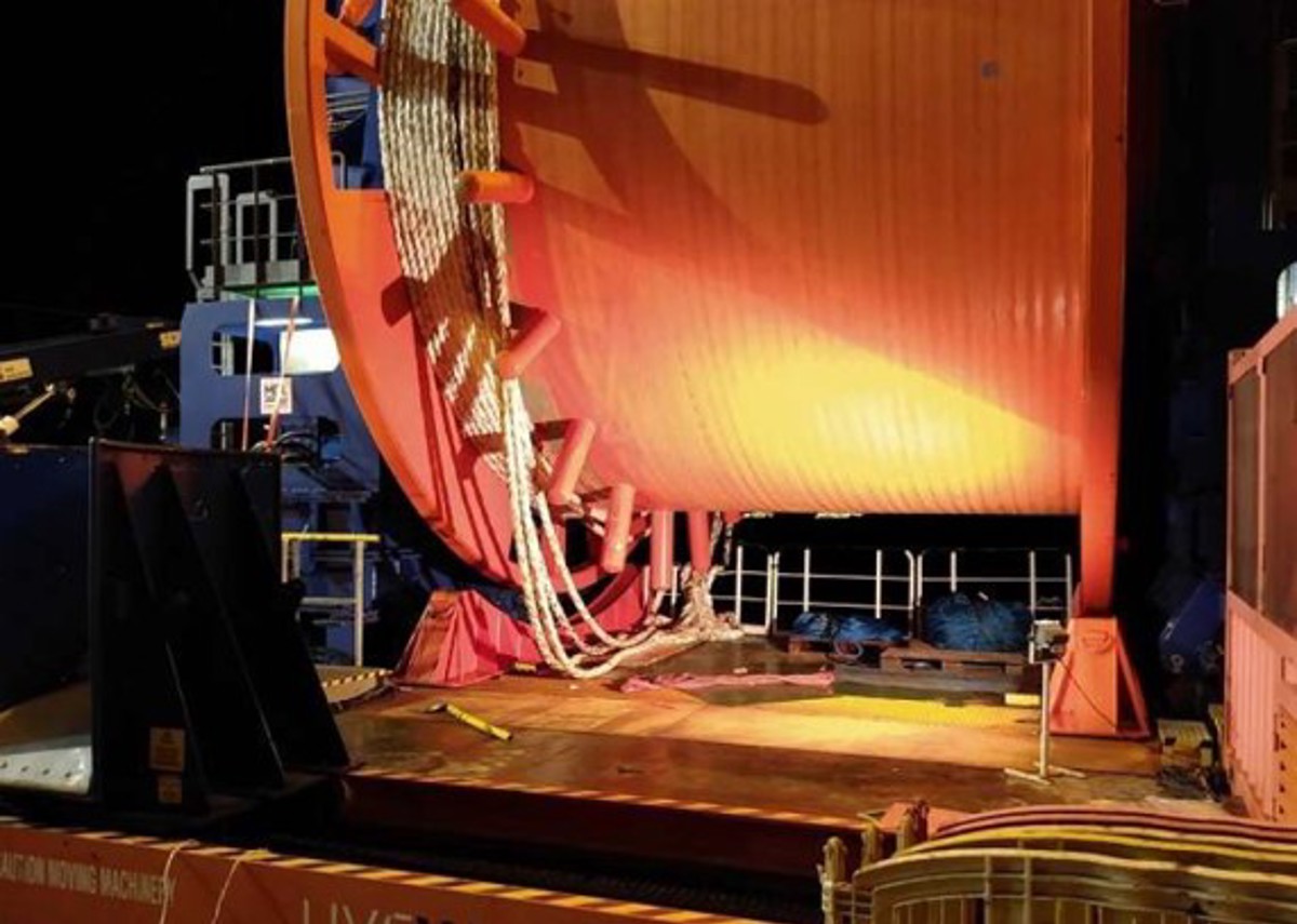 Failure of 64mm polyester rope in subsea mooring operations